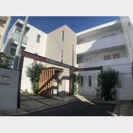 池袋駅より徒歩9分 築9年8ヶ月 3階建の賃貸物件