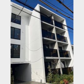 東新宿駅より徒歩5分 地下1階 築2年5ヶ月の賃貸物件