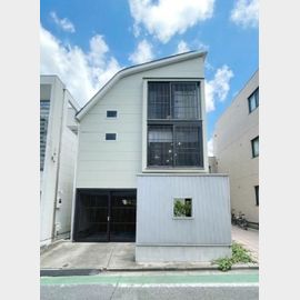 牛込柳町駅より徒歩5分 築23年 3階建の賃貸物件