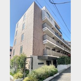 本郷三丁目駅より徒歩6分 3階 築27年2ヶ月の賃貸物件