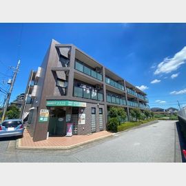 稲毛駅より徒歩27分 築27年8ヶ月 3階建の賃貸物件