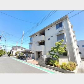 ファミーユ 3階 築8年11ヶ月の賃貸物件