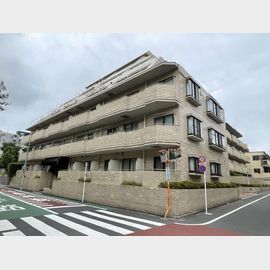 牛込柳町駅より徒歩5分 4階 築40年7ヶ月の賃貸物件