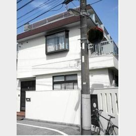 本郷三丁目駅より徒歩7分 2階 築41年4ヶ月の賃貸物件