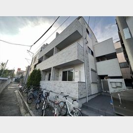 赤羽岩淵駅より徒歩7分 築6年9ヶ月 3階建の賃貸物件