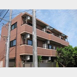 光が丘駅より徒歩15分 築14年8ヶ月 3階建の賃貸物件