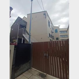 王子駅より徒歩9分 築8年4ヶ月 2階建の賃貸物件