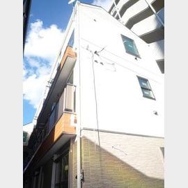 北綾瀬駅より徒歩10分 築10年10ヶ月 3階建の賃貸物件