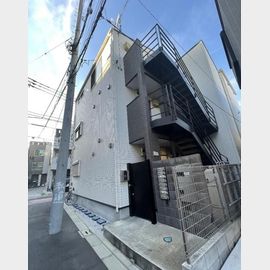 熊野前駅より徒歩5分 築5年11ヶ月 3階建の賃貸物件