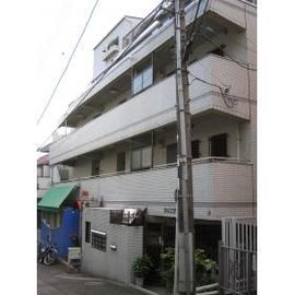 四谷三丁目駅より徒歩6分 1階 築39年の賃貸物件