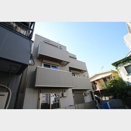 西ケ原駅より徒歩10分 築1年2ヶ月 3階建の賃貸物件