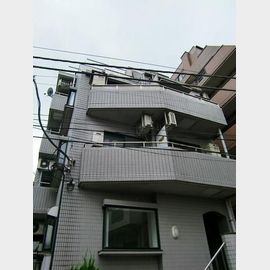 イズビル 1階 築35年10ヶ月の賃貸物件