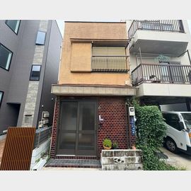 町屋駅より徒歩7分 築50年7ヶ月 2階建の賃貸物件