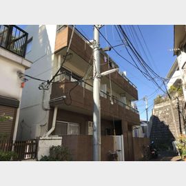 東新宿駅より徒歩7分 3階 築55年10ヶ月の賃貸物件