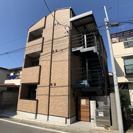 板橋本町駅より徒歩10分 3階 築6年の賃貸物件