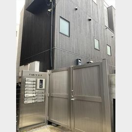 町屋駅より徒歩5分 築9年3ヶ月 3階建の賃貸物件