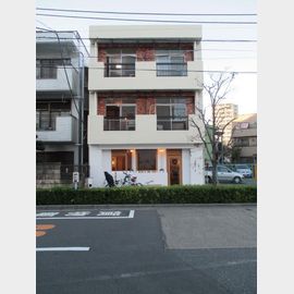 赤羽駅より徒歩5分 3階 築49年5ヶ月の賃貸物件