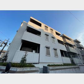 西ケ原駅より徒歩5分 築4年2ヶ月 3階建の賃貸物件