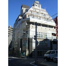 上野駅より徒歩10分 5階 築34年の賃貸物件