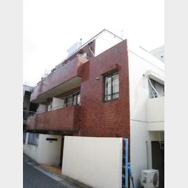 スカイコート新宿 2階 築41年10ヶ月の賃貸物件