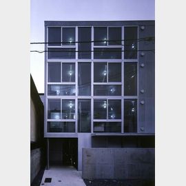 上中里駅より徒歩8分 築22年10ヶ月 4階建の賃貸物件