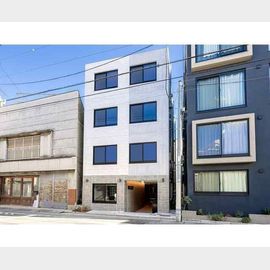 Ecoluxe 3階 築1年3ヶ月の賃貸物件