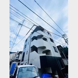 上中里駅より徒歩7分 4階 築2年6ヶ月の賃貸物件