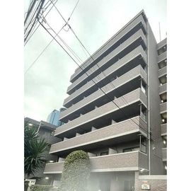 西新宿駅より徒歩3分 築28年3ヶ月 8階建の賃貸物件