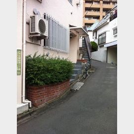 雑司が谷駅より徒歩10分 1階 築52年3ヶ月の賃貸物件