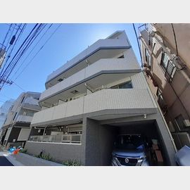 町屋駅より徒歩12分 3階 築3年の賃貸物件