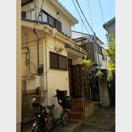 巣鴨駅より徒歩14分 築39年の賃貸物件