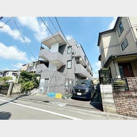 成増駅より徒歩10分 築30年4ヶ月 3階建の賃貸物件