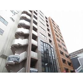 小宮ビル 8階 築21年7ヶ月の賃貸物件