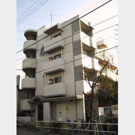 高島平駅より徒歩13分 3階 築40年5ヶ月の賃貸物件