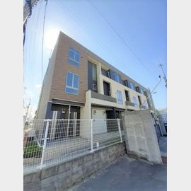 木太町駅より徒歩12分 築10年8ヶ月 3階建の賃貸物件