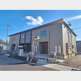 クラール鶴市フロイデAの賃貸物件