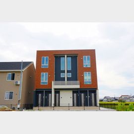 水田駅より徒歩40分 築11年9ヶ月 3階建の賃貸物件