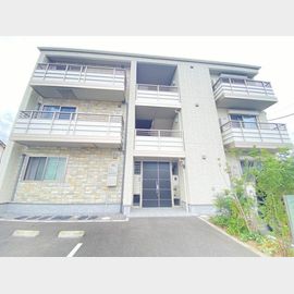 三条駅より徒歩10分 1階 築6年11ヶ月の賃貸物件