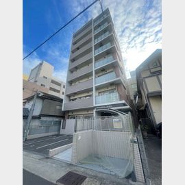 大倉山駅より徒歩6分 築11年1ヶ月 8階建の賃貸物件