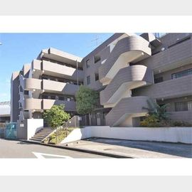 藤が丘駅より徒歩13分 4階 築32年9ヶ月の賃貸物件