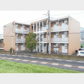 久地駅より徒歩20分 1階 築23年の賃貸物件