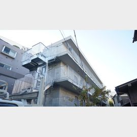 二子新地駅より徒歩5分 築2年1ヶ月 4階建の賃貸物件