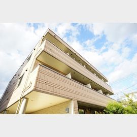 武蔵中原駅より徒歩11分 築18年3ヶ月 3階建の賃貸物件