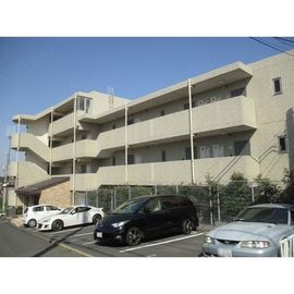 江田駅より徒歩13分 2階 築16年6ヶ月の賃貸物件