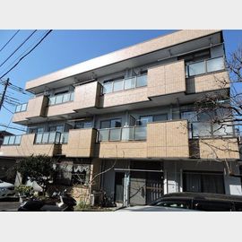 梶が谷駅より徒歩13分 築34年9ヶ月 3階建の賃貸物件