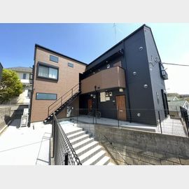 読売ランド前駅より徒歩15分 築4年5ヶ月 2階建の賃貸物件