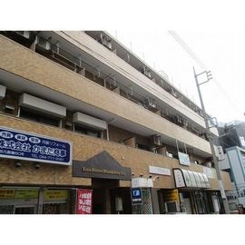 武蔵小杉駅より徒歩4分 築37年9ヶ月 9階建の賃貸物件