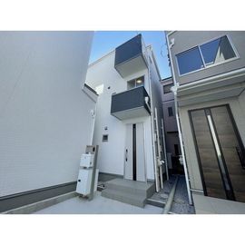みずほ台駅より徒歩21分 築3年3ヶ月 3階建の賃貸物件