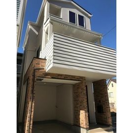 中浦和駅より徒歩18分 築3年10ヶ月 3階建の賃貸物件