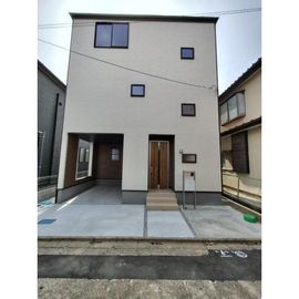 上福岡駅より徒歩14分 新築 3階建の賃貸物件